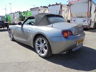 BMW Z4 2003 - ROADSTER 2.5 I immagine 6
