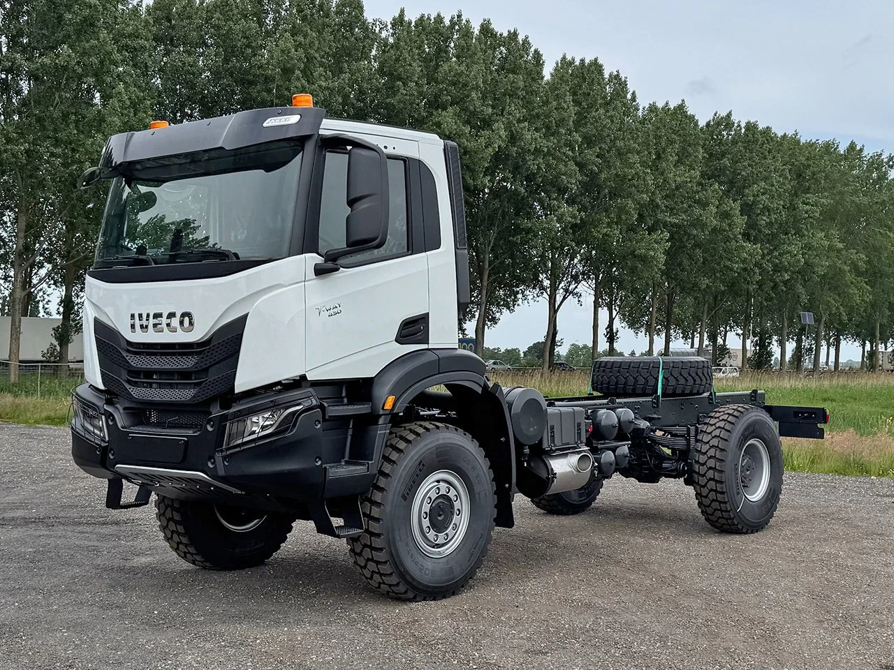 Iveco T-Way AD190T43WH-4500 AT 2025 - Chassis Cabin (8 units) afbeelding 1