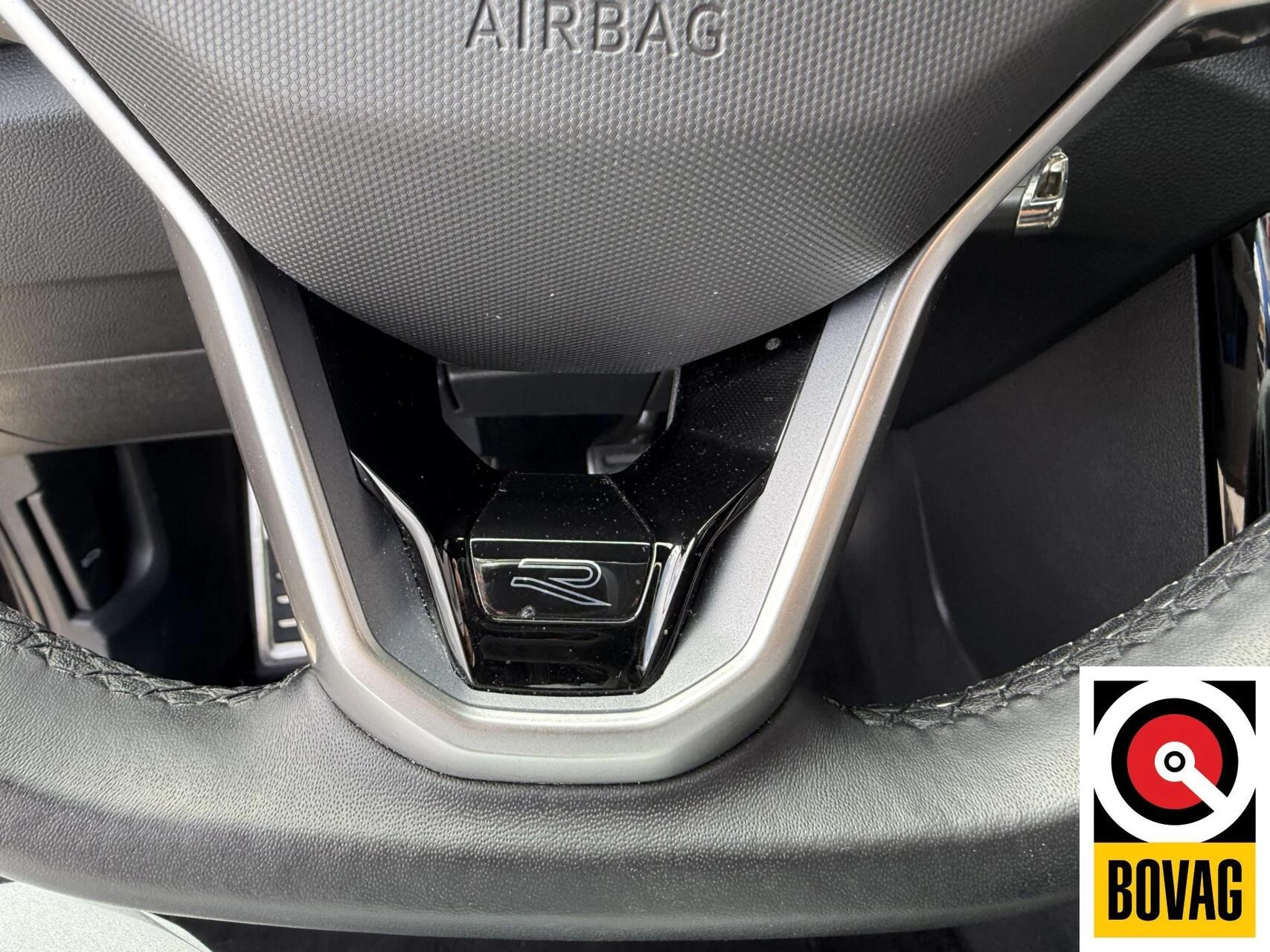 Volkswagen T-Roc 2023 - 1.0 TSI R-Line afbeelding 19