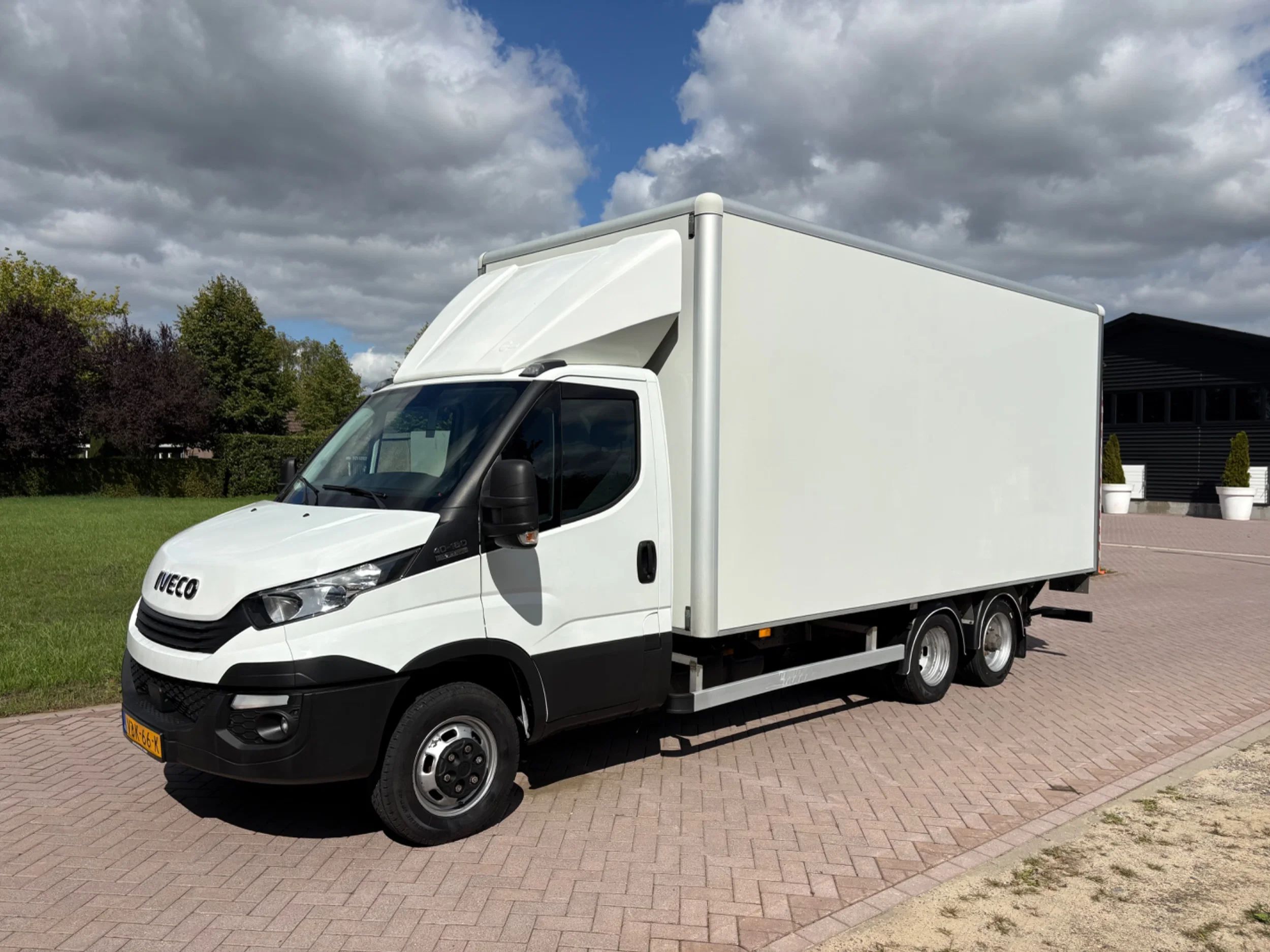 Iveco Daily 2019 - 40C18 Hi Matic automaat Clixtar met laadklep 1000 k afbeelding 1