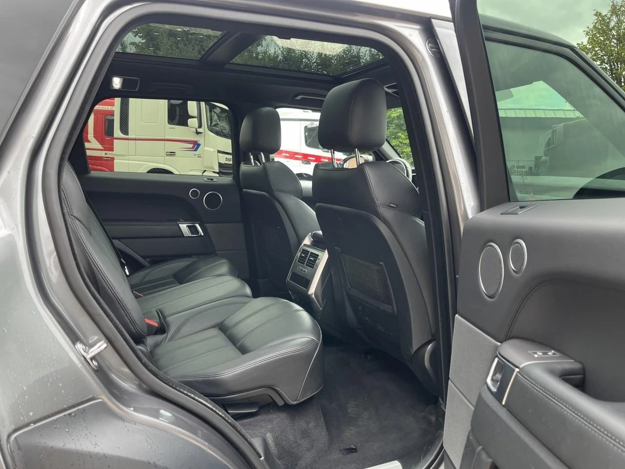 Land Rover Range Rover Sport 2017 image 15