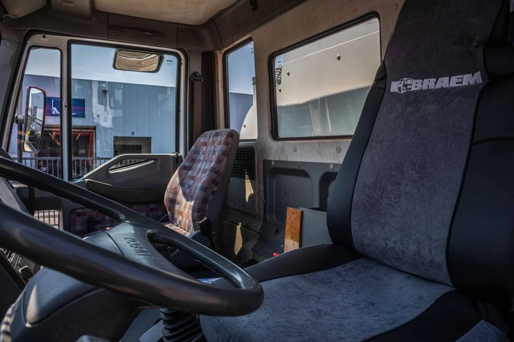 Iveco 1994 - 85E15+ CITERNE 5000 L image 6