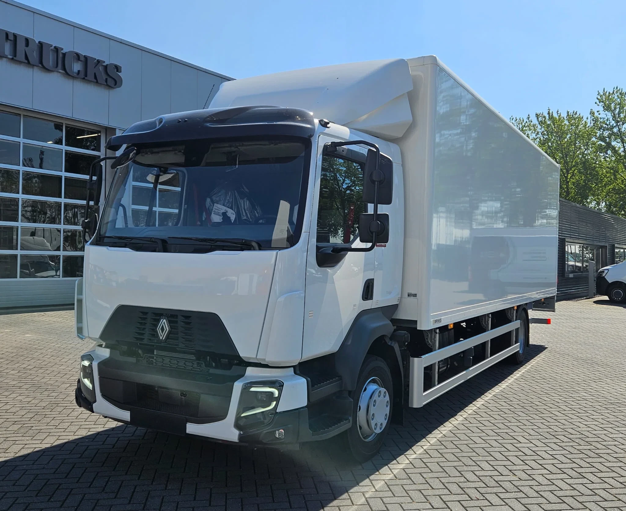 Renault D240 2026 - Renault D 12 MED 4x2 bakwagen Nieuw, zonder registratie en direct inzetbaar. afbeelding 1
