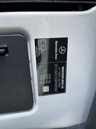 Mercedes-Benz Sprinter 2023 - 319 1.9 CDI / L4 H2 / RWD obrazek 24