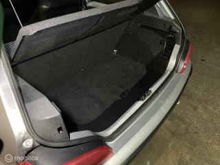 Peugeot 106 2002 - 1.1 XR image 7