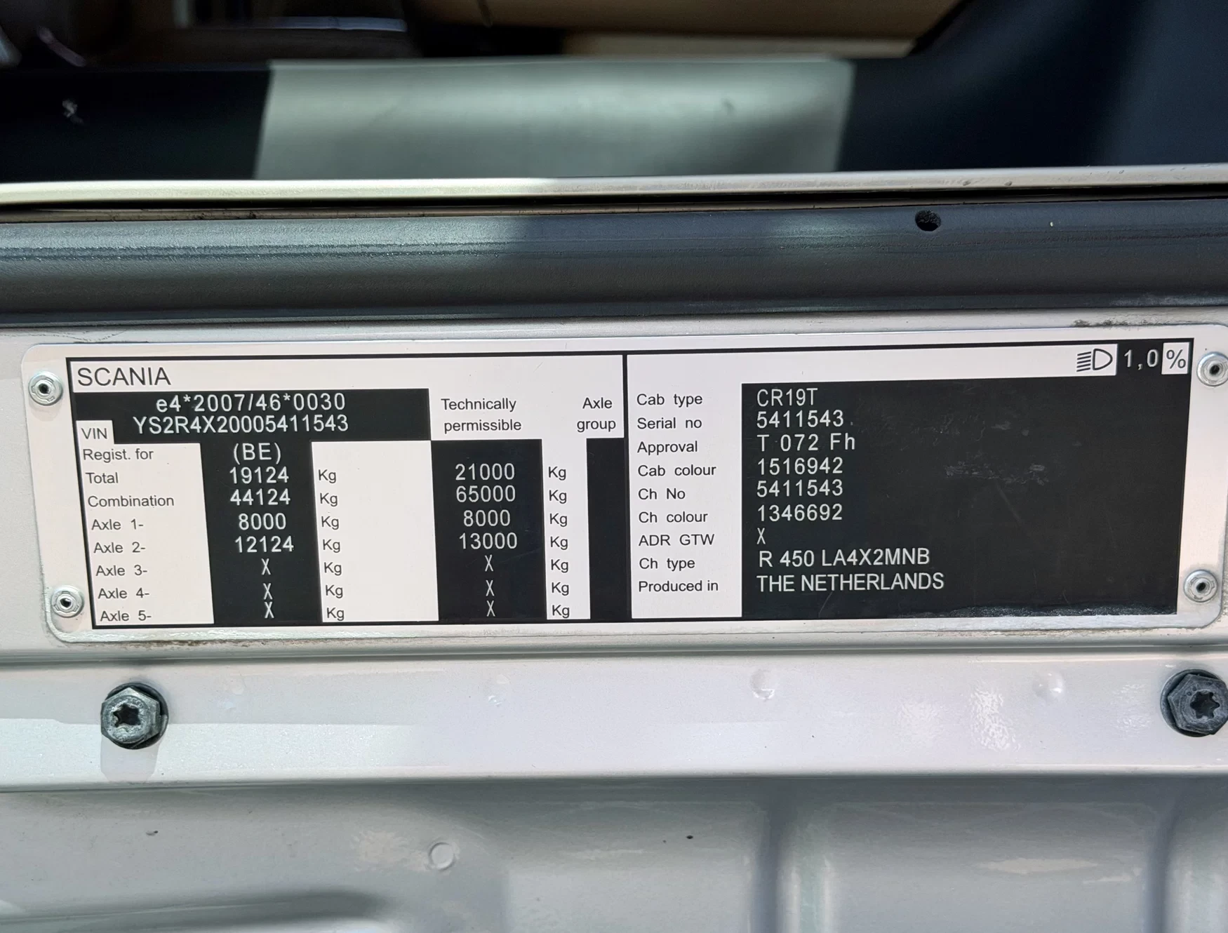 Scania R 2016 - R450 RETARDER FULL AIR SPECIAL INTERIOR 2x TANKS TOP CONDITION BELGIUM TRUCK obrázek 25