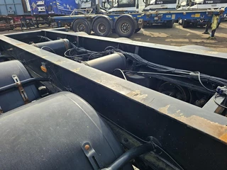 Fliegl SDS 350| LOWLOADER 20 FOOT CONTAINER CHASSIS |  BPW DRUM. 2005 - N/A image 16