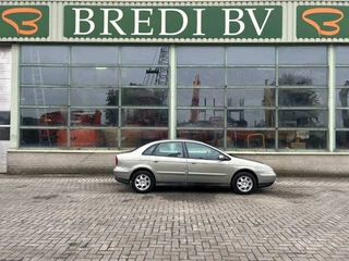 Citroën C5 2004 image 2 thumbnail