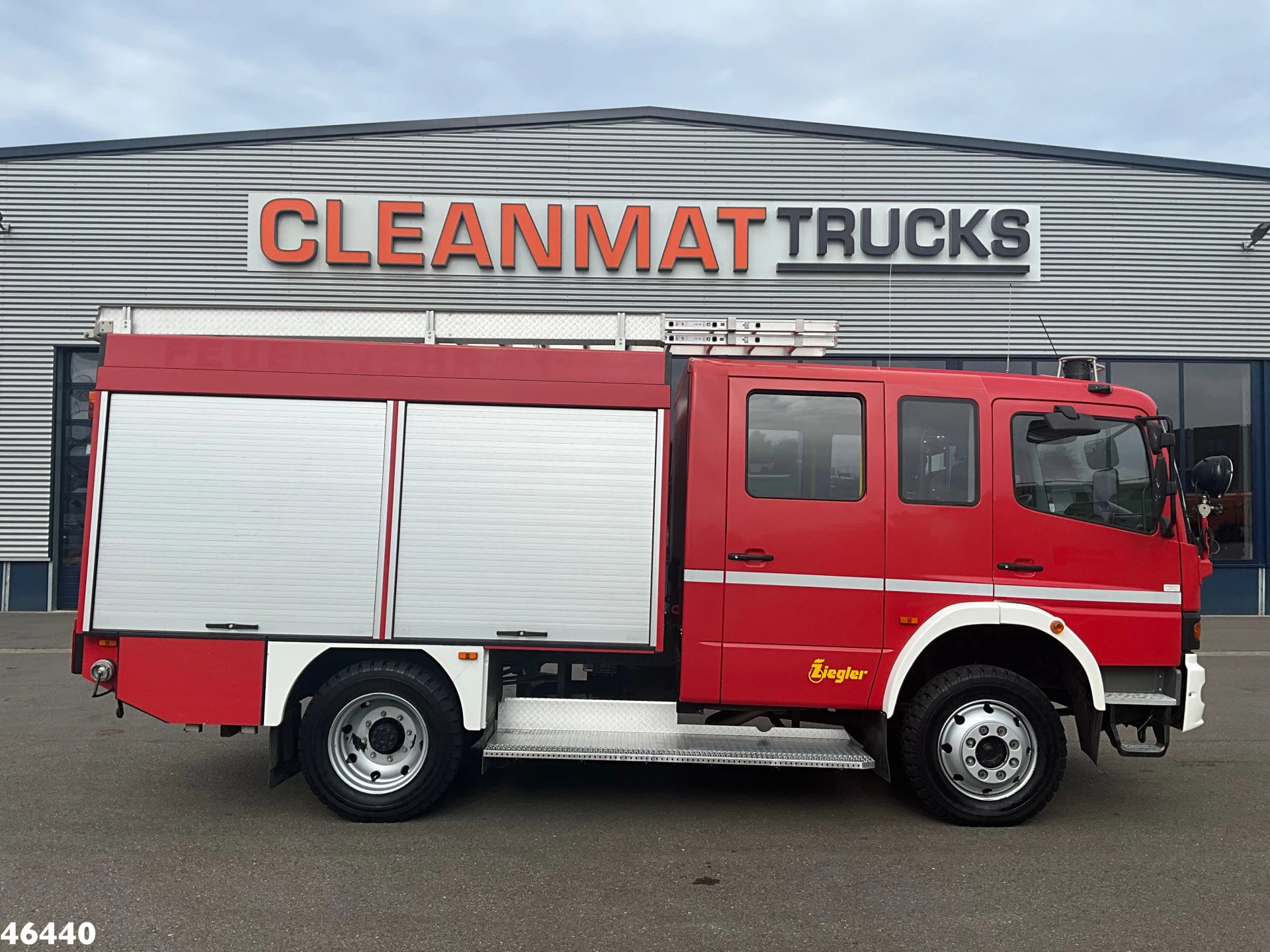 Mercedes-Benz Atego 2002 - 918 4x4 ZIEGLER Brandweer / materiaalwagen Just 20.105 km! image 21