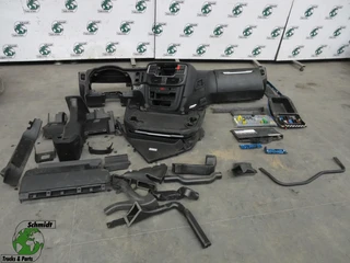 Iveco - COMPLEET DASHSBOARD IVECO S WAY MODEL 2024 for sale
