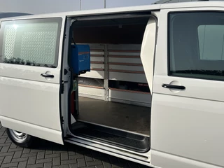 Volkswagen Transporter 2020 - 2.0 TDI 150 PK 4-MOTION 6.1 / L2H1 / 1e EIG. / 4x4 / TREKHAAK / ACHTERKLEP / INRICHTING / AIRCO / CRUISE / NAVI / APPLE CARPLAY obrazek 12