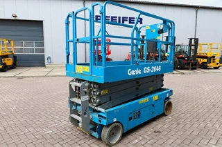 Genie 2013 - GS2646 Electric, Working Height 9.80m, Capacity 45 image 2 miniature