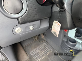 Mitsubishi Colt 2005 - 1.3 Invite / AUTOMAAT / APK 11-2026 изображение 19