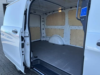 Mercedes-Benz Vito 2023 - 110 CDI L2 Airco Navigatie Parkeersensoren image 22