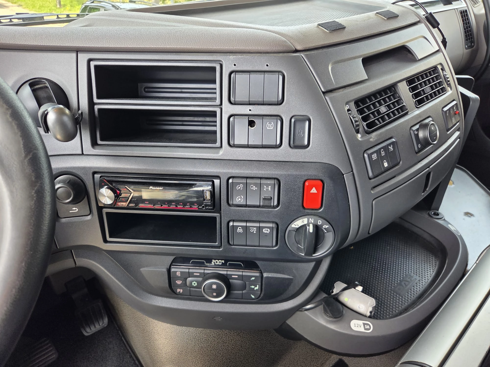 DAF XF480 2019 - 6X2 NL TRUCK APK 03-2027 obrázek 9