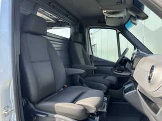 Mercedes-Benz Sprinter 2024 - 317 CDI 9G-TRONIC / L2H1 / RWD / 3.500 KG AHG / 2x SCHUIFDEUR / CAMERA / CRUISE / BLIND SPOT / CARPLAY obrazek 6