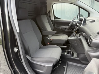 Opel Combo 2021 - 1.5D 102 PK / L2H1 / TREKHAAK / CRUISE / AIRCO / IMPERIAAL / NAVI / CARPLAY / DAB zdjecie 6