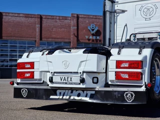 Scania R 2020 - R520 V8 NGS Lowroof 6x2 - Custom interior - Retarder - Full air - "Liverpool Edition" bild 38