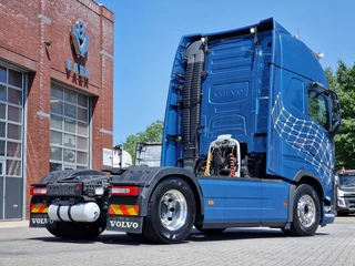 Volvo FH 2019 - 13.500 Globetrotter XL 4x2 - I parkcool - Full air - Leather - 2x tank obrazek 7