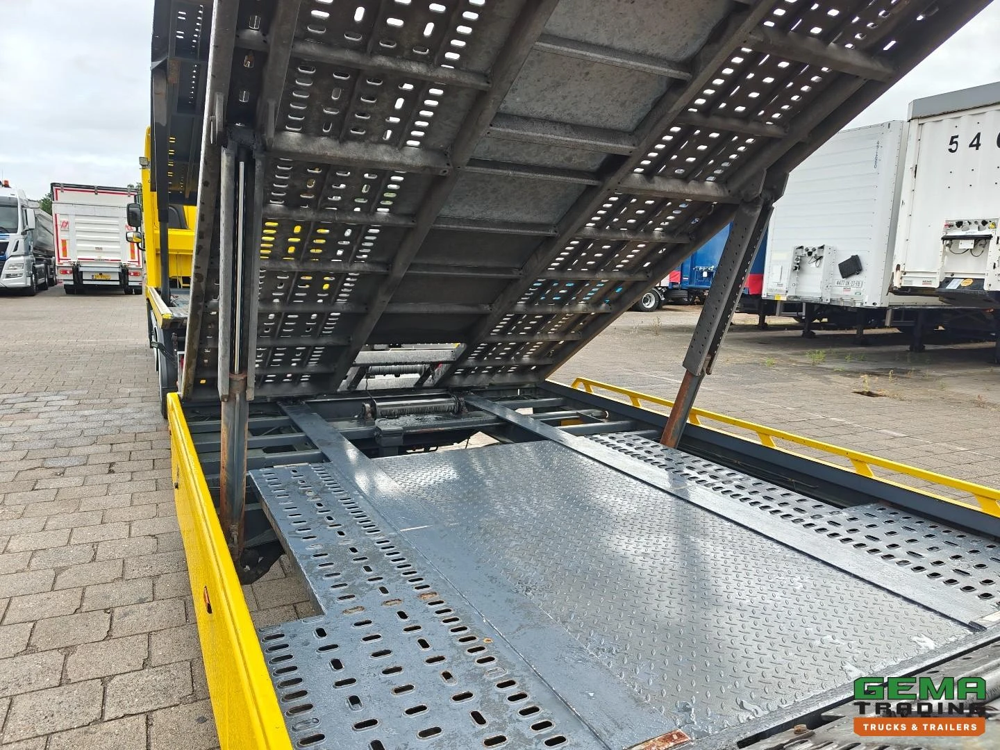 DAF CF 330 FA 2016 afbeelding 10