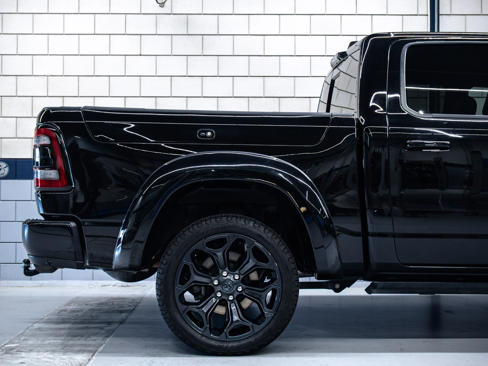 Dodge Ram 1500 2023 - 5.7 V8 4x4 Crew Cab Limited afbeelding 8