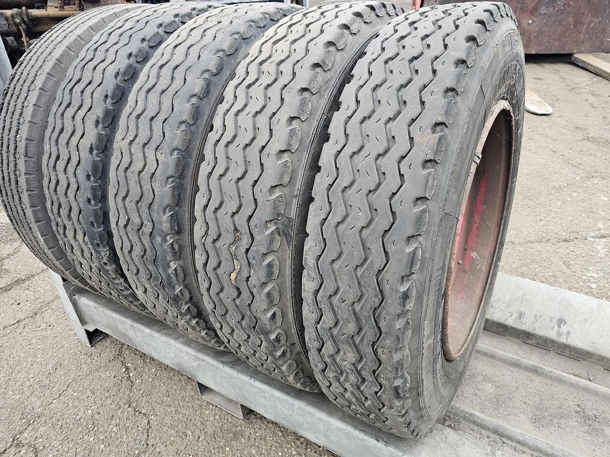 UNIROYAL 9 R 22.5 2000 imagem 4
