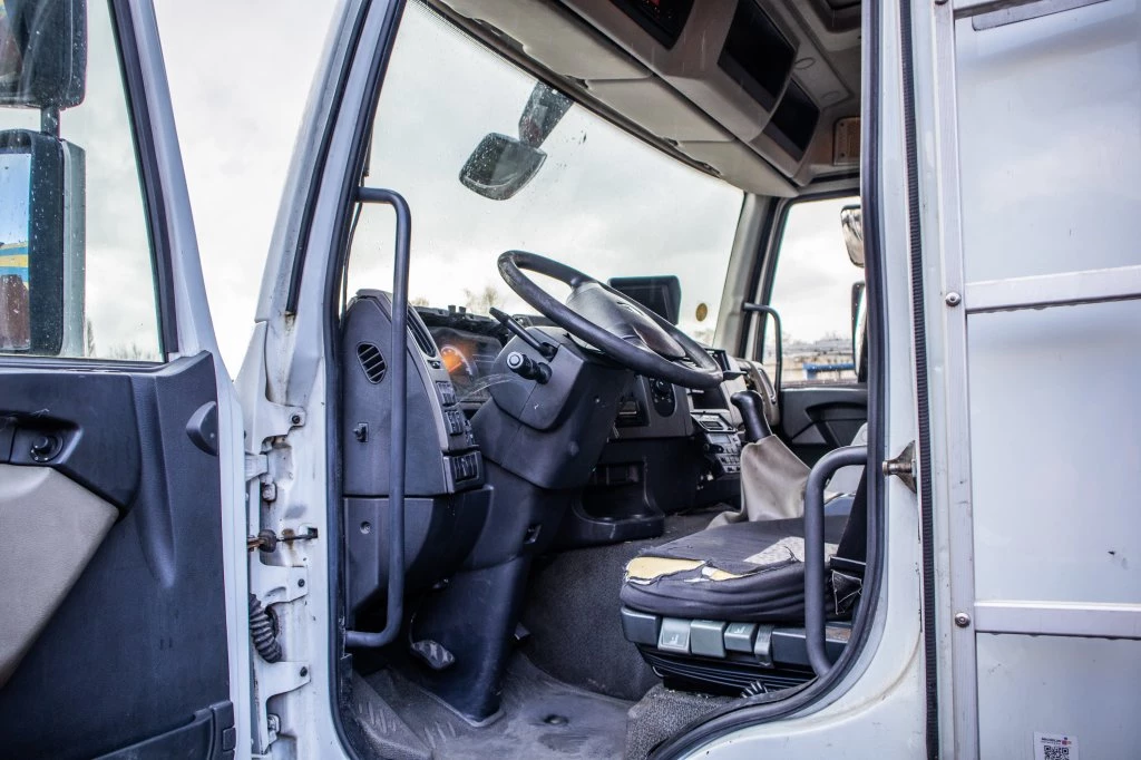 Renault 2010 - PREMIUM 310DXI+E5+CARRIER+ENGINE PROBLEM image 8