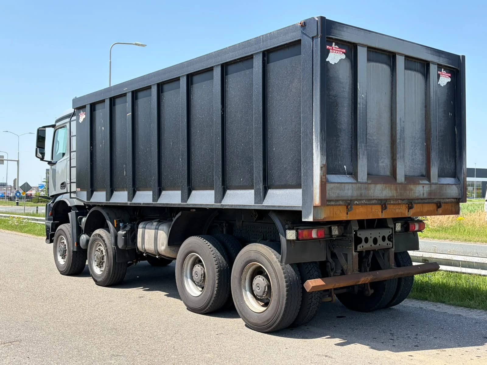 Mercedes-Benz Arocs 4848 8x8 tipper 2020 afbeelding 3