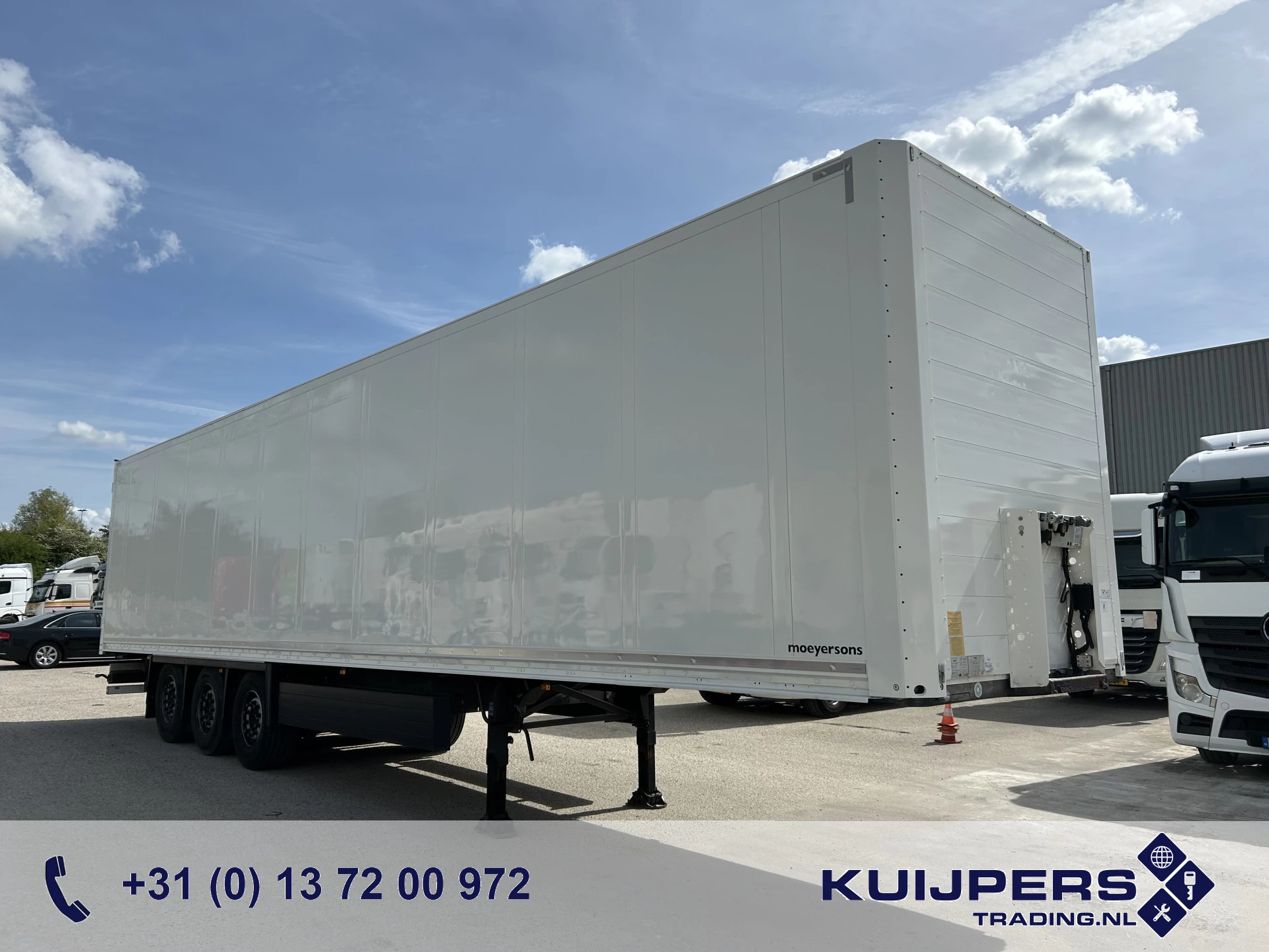 Schmitz Cargobull SCB S3B 2019 - / Box Trailer image 1