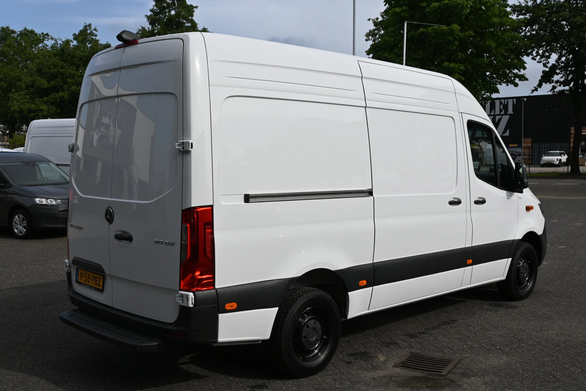 Mercedes-Benz Sprinter 2024 - 317 CDI L2H2 Pro изображение 3