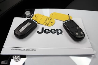 Jeep Renegade 2025 - 4XE HYBRID SUMMIT / LEDER / 18 inch / Apple Carplay изображение 9