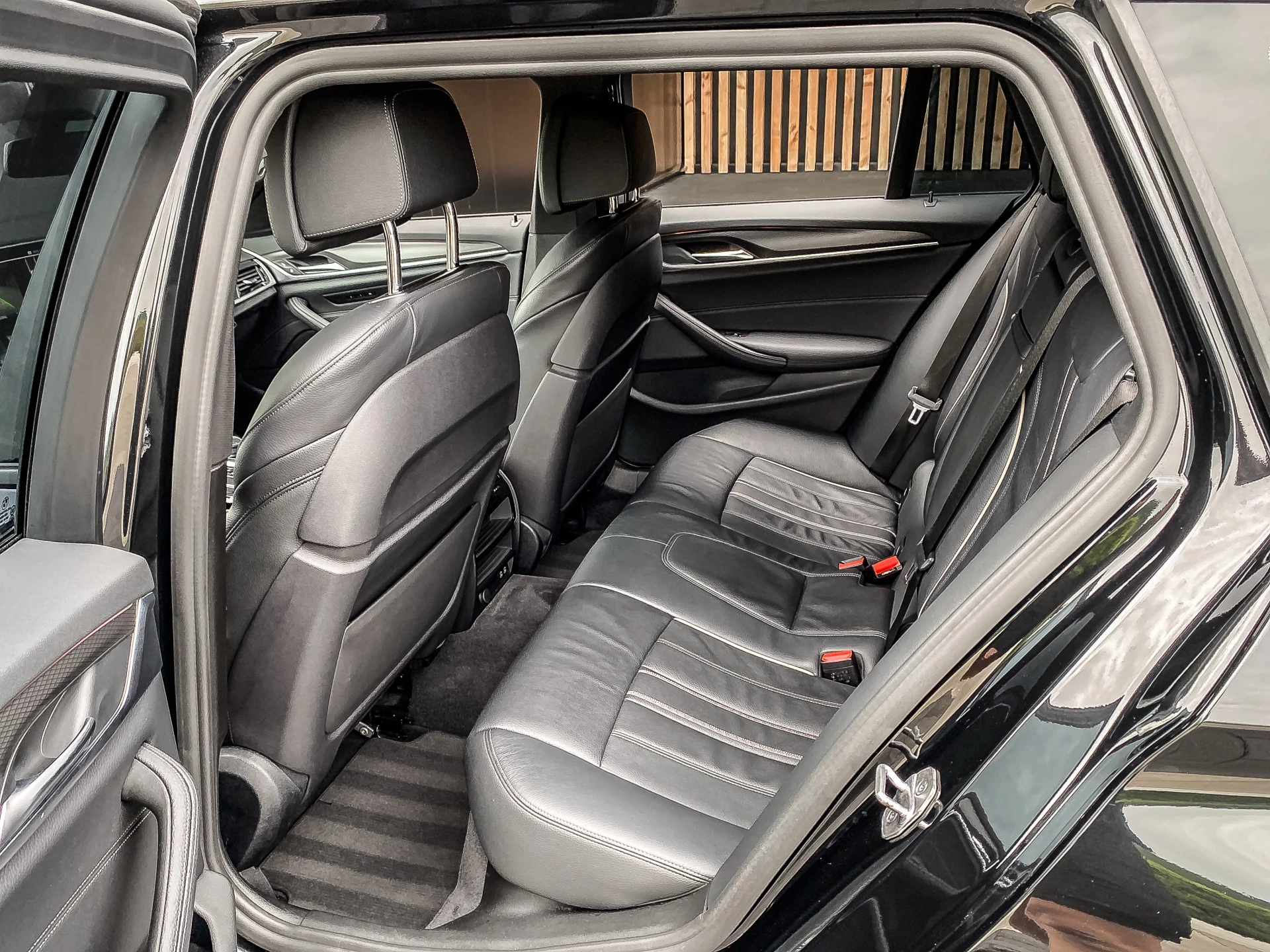 BMW 5 Series 2022 - Touring 520i 184PK Automaat M-Sport obrázek 77