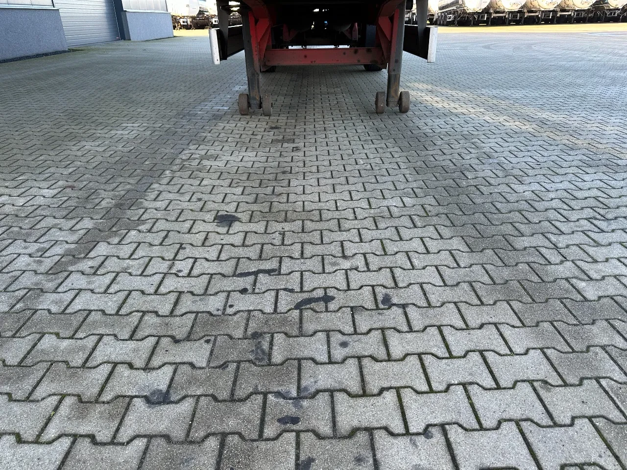 Pacton 2020 - nieuwe zeilen / alu zijborden + planken / hardhouten vloer / NL-trailer / APK: 08-2026 imagen 12