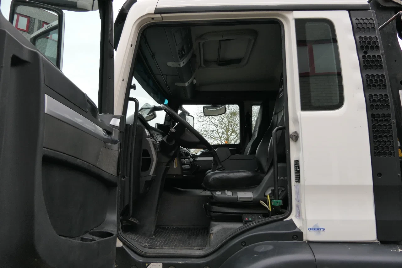 MAN TGS 2009 - 35.400 | 8X4 | HIAB 144 BS-3 DUO + Remote Control | 25Ton Tipper | 468407Km | 2009 | Euro4 | Belgium Truck Bild 36