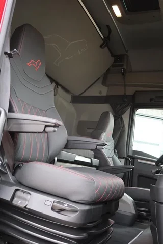 MAN TGX 2025 - 18.560 NEW! TGX 18.560 - D30 - ADR - Full AIR imagem 9