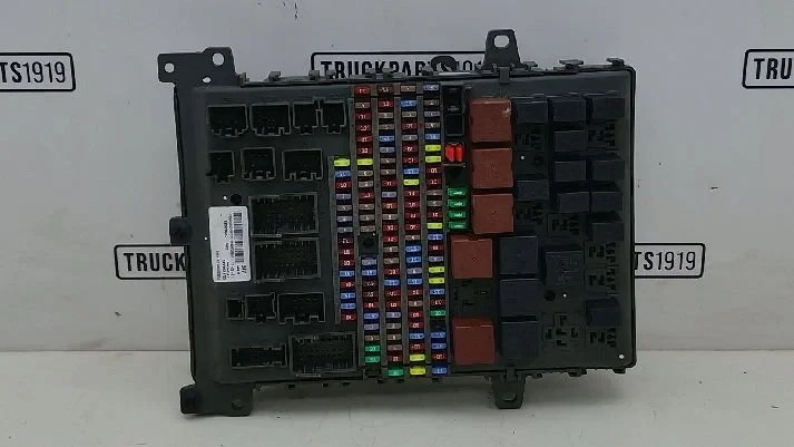 Volvo - Electrical System Centrale electra box Volvo FL imagen 1