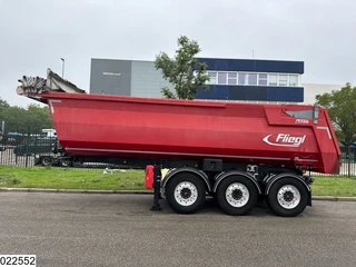 Fliegl 2018 - kipper Lift axle image 2 thumbnail