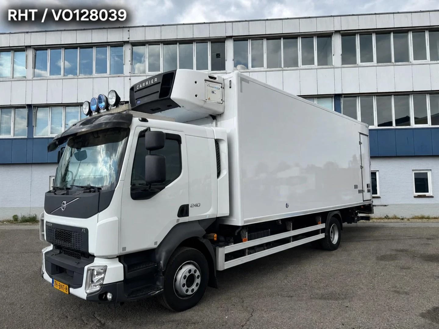 Volvo 240 2019 - FL obrázek 1