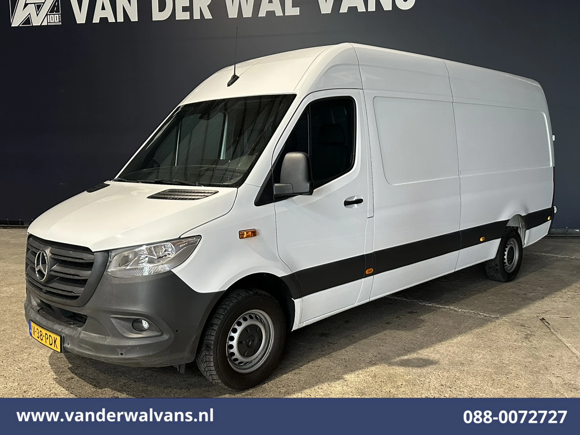 Mercedes-Benz Sprinter 2023 - 317 CDI 170pk L3H2 Euro6 Airco | 360 graden Camera | Navigatie | Apple Carplay | Cruisecontrol image 12