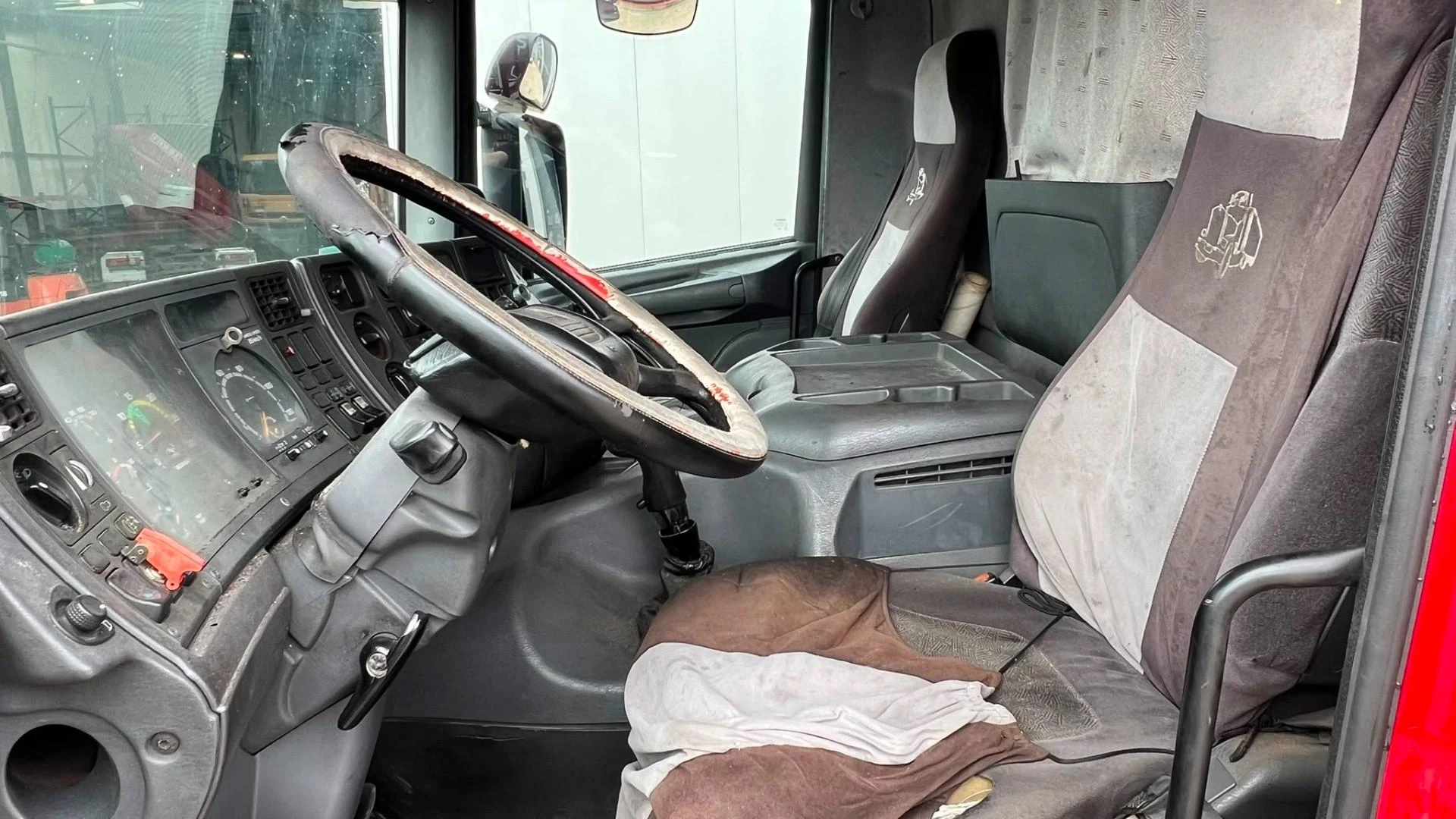 Scania 124-420 2004 obrázek 9