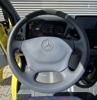 Mercedes-Benz Sprinter 1998 - 310 D lang/hoog Personenbus 8 zitpl.ambulance image 17