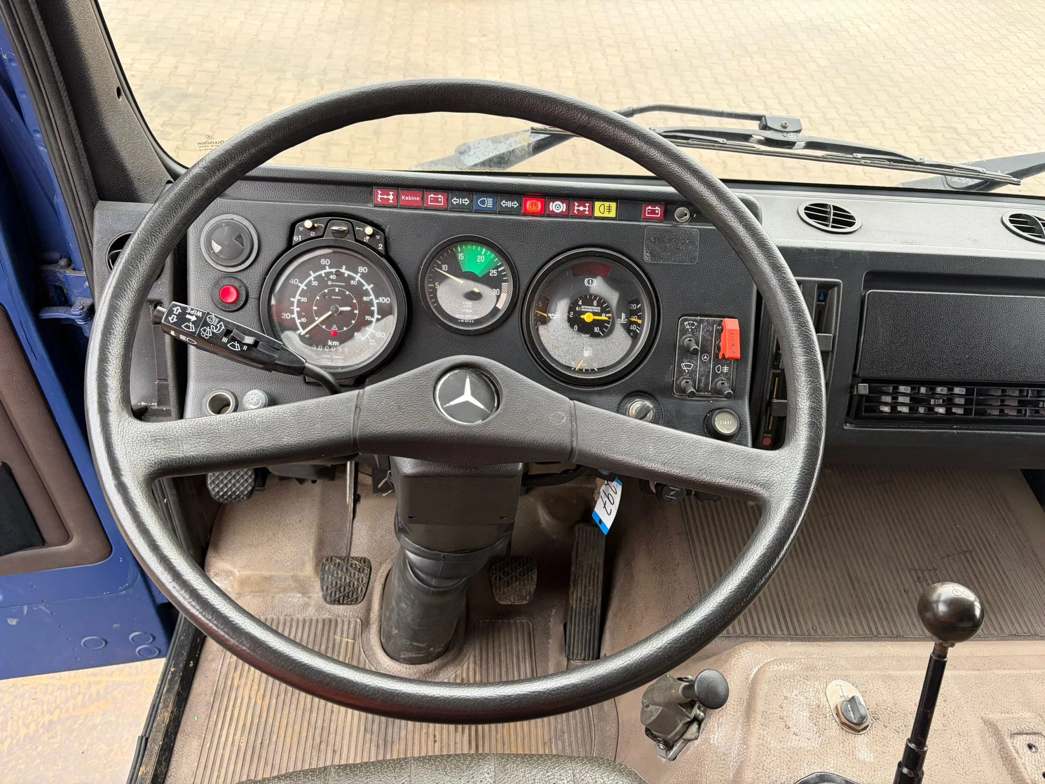Mercedes-Benz 1017 4X4 blue 1985 Bild 18
