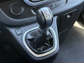 Renault Trafic 2020 - 2.0 dCi 145 PK / AUTOMAAT / L1H1 / 2x SCHUIFDEUR / SORTIMO INRICHTING / TREKHAAK / IMPERIAAL obrazek 19