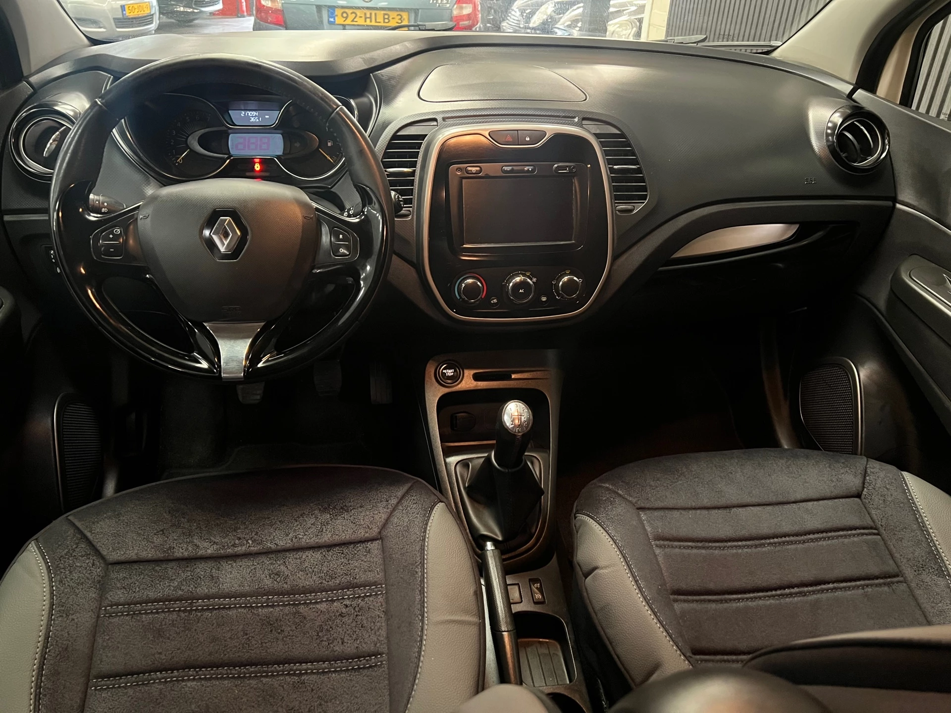 Renault Captur 2014 - 0.9 TCe Expression 2e Eigenaar - NAP - Navi - Cruise - Airco imagem 26