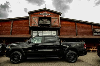 Dodge Ram 1500 2024 - Dodge Rebel Night Hurricane obrazek 5