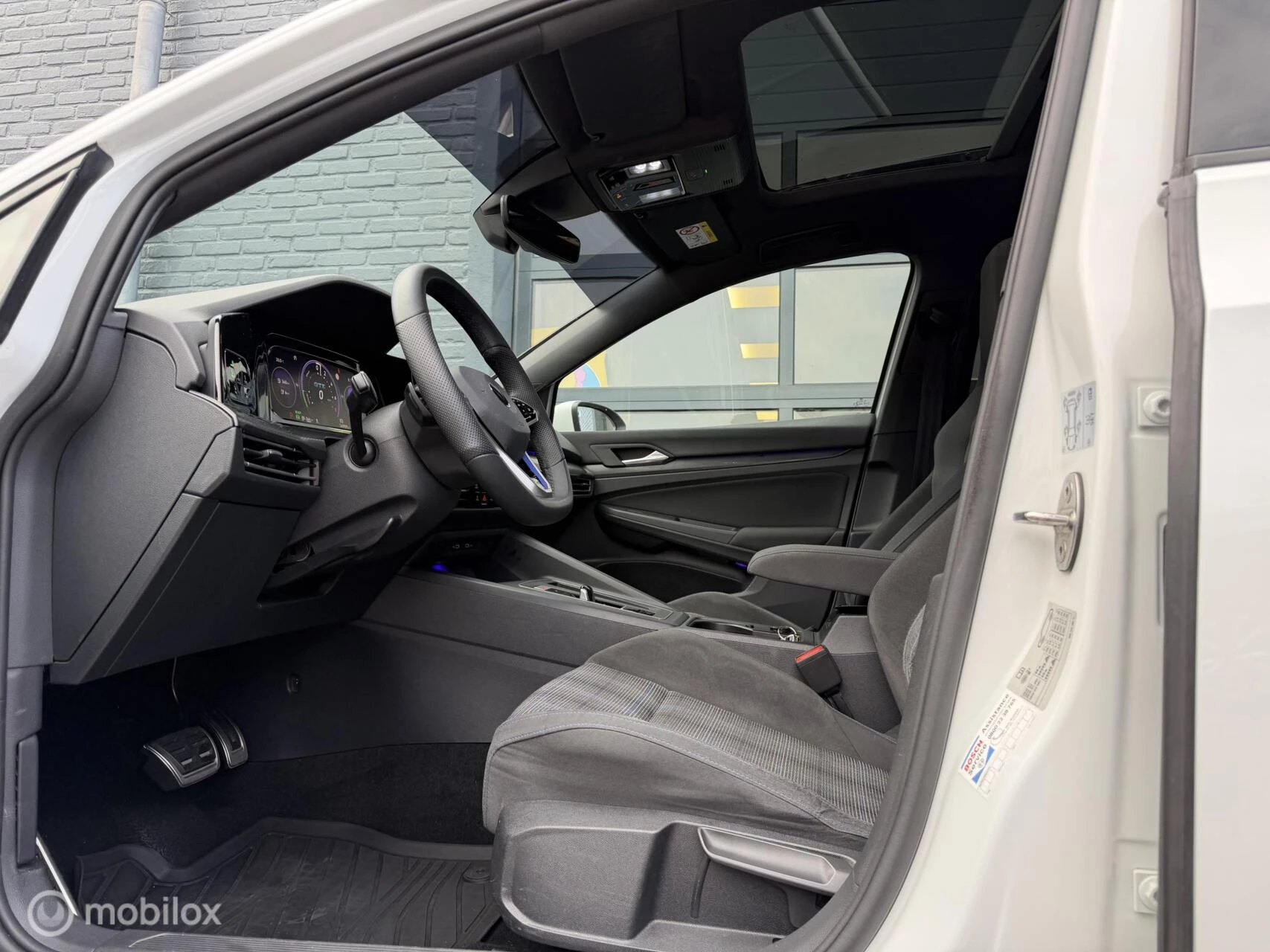 Volkswagen Golf 2021 - 8 1.4 eHybrid GTE 245 PK SOH 93,6% Navi Pano afbeelding 10