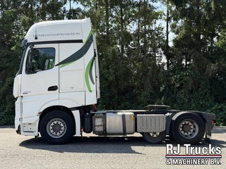 Mercedes-Benz Actros 2013 - 2442 Gigaspace 6x2 - Lift Axle | 2x Tank | NL Truck | Euro 6 image 2