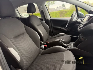Peugeot 208 2014 - 1.2 VTi Allure obrazek 6