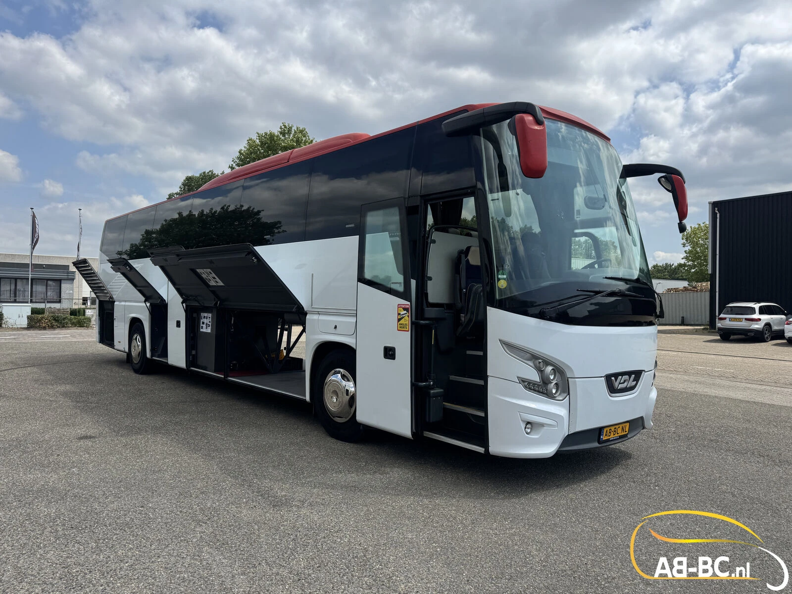 VDL Futura FHD2 129 440 2014 afbeelding 2