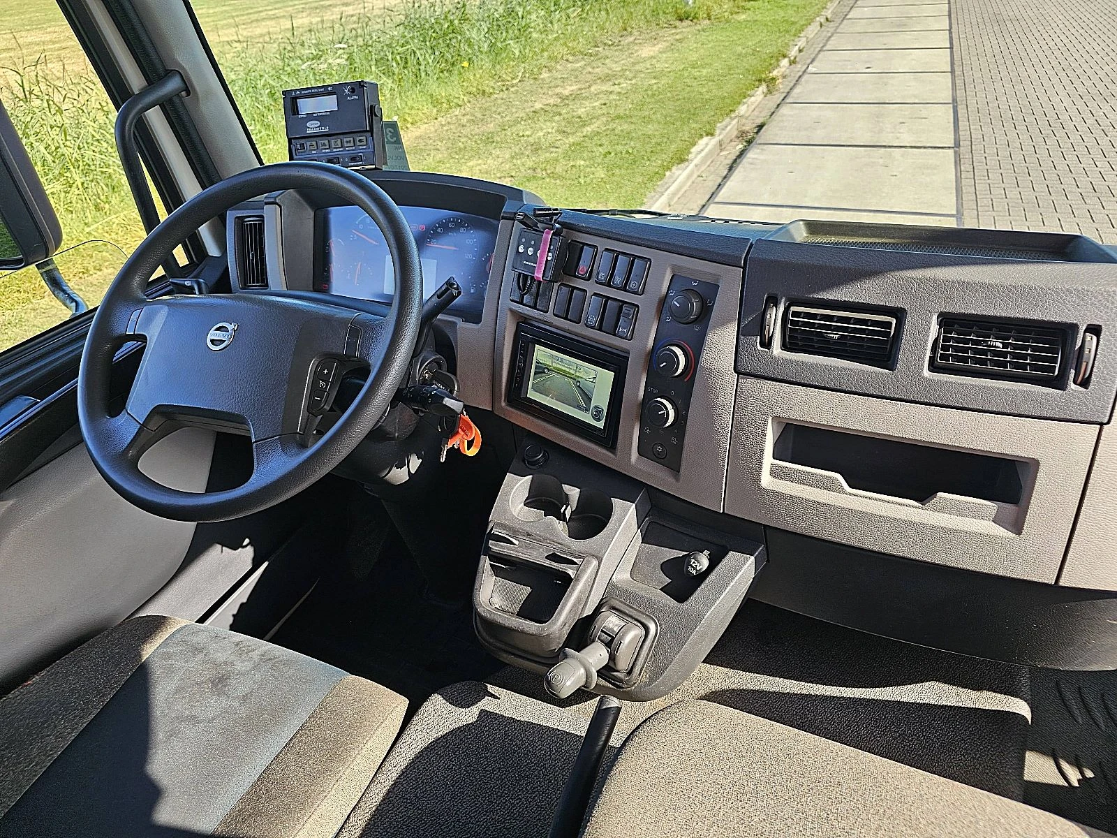 Volvo 2017 - FL 210.14 obrázek 8